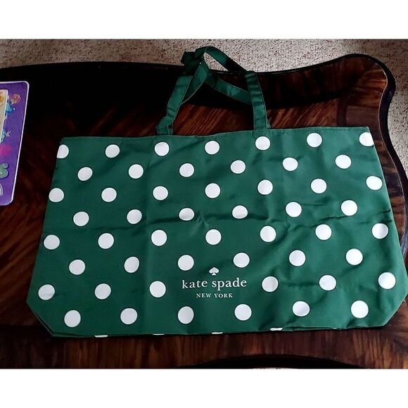 NWOT KATE SPADE LIGHTWEIGHT TOTE - Picture 1 of 6